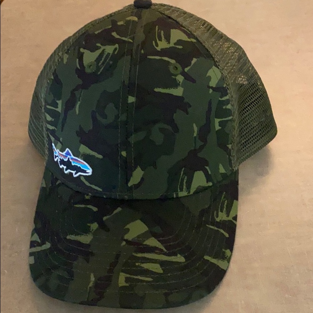 Patagonia camo woman’s hat